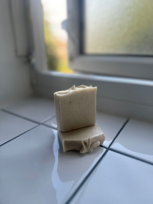 Gentle Melt Soap Bar With Coconut milk & Oats